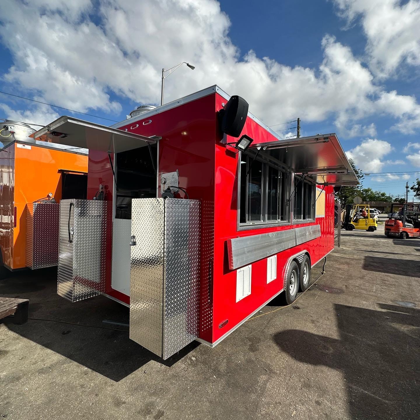 Custom Food Trucks & Trailers for sale 01