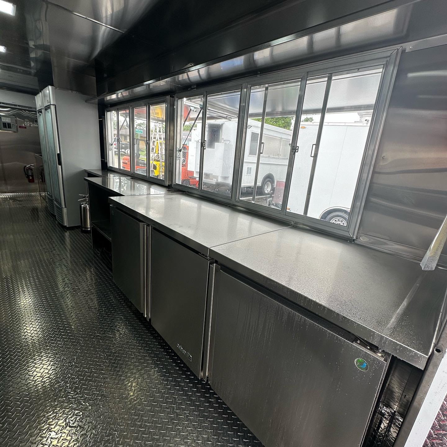 Custom Food Trucks & Trailers for sale 03